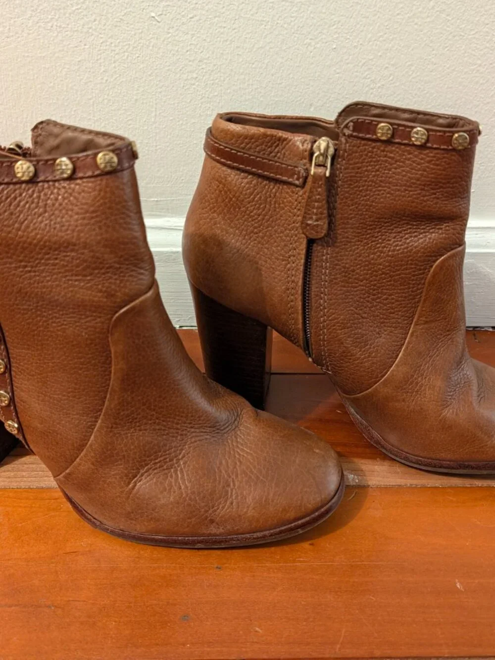 Tory Burch Women’s Brown Leather Ankle Boots – Size 10